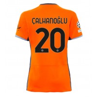 Camisa de Futebol Inter Milan Hakan Calhanoglu #20 Equipamento Alternativo Mulheres 2023-24 Manga Curta